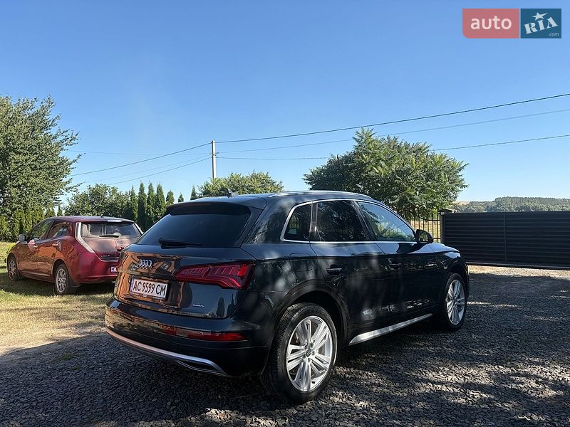 Позашляховик / Кросовер Audi Q5 2018 в Луцьку
