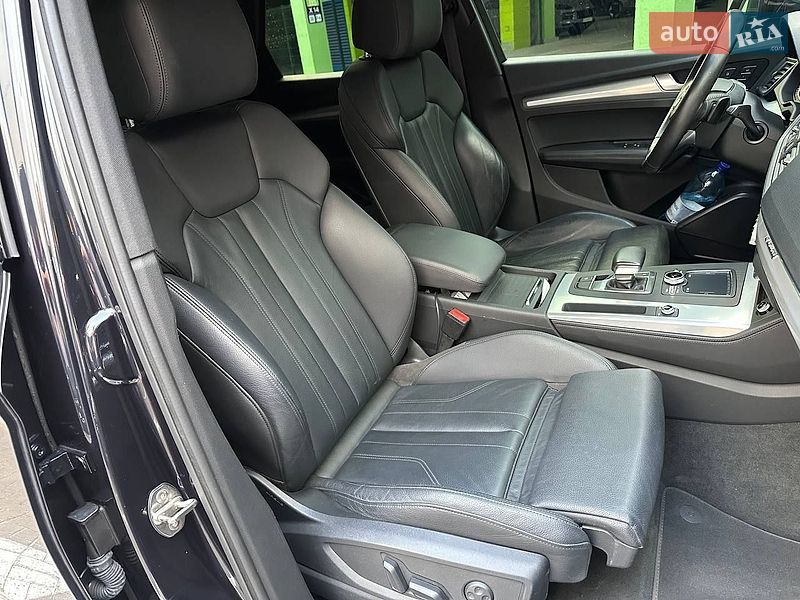 Позашляховик / Кросовер Audi Q5 2020 в Києві фото 13 Позашляховик / Кросовер Audi Q5 2020 в Києві