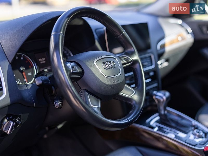 Внедорожник / Кроссовер Audi Q5 2014 в Львове