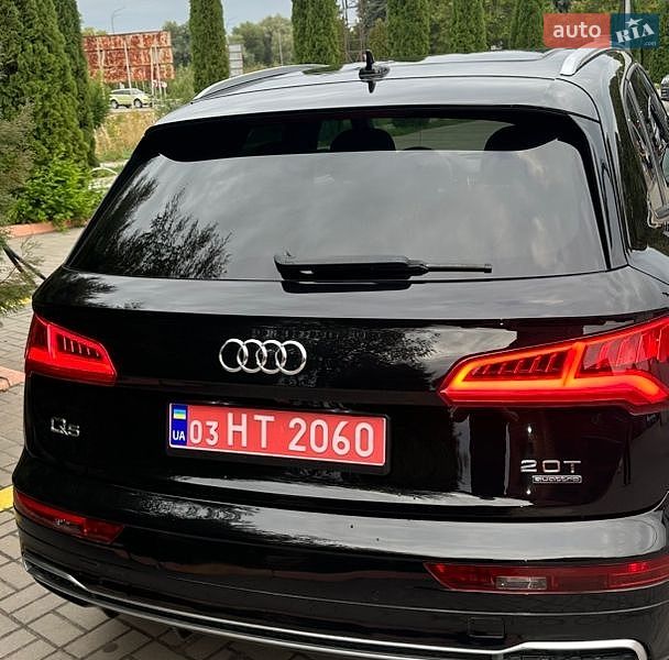 Позашляховик / Кросовер Audi Q5 2018 в Дубні
