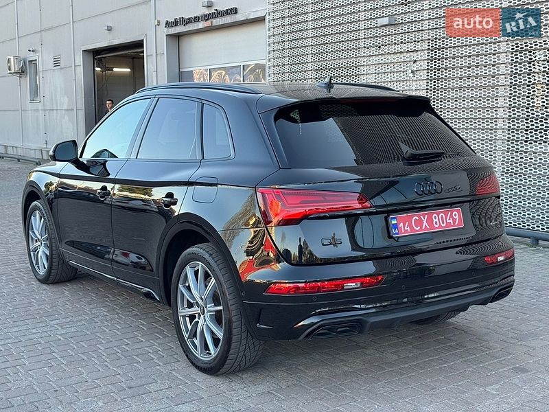 Внедорожник / Кроссовер Audi Q5 2022 в Львове