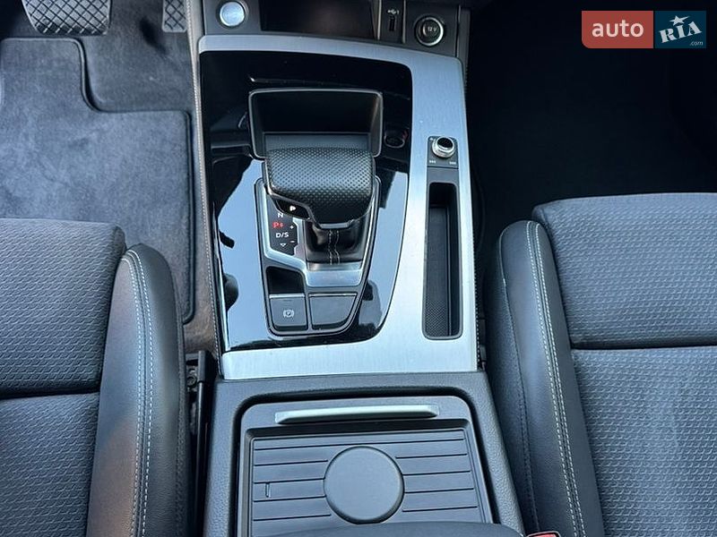 Внедорожник / Кроссовер Audi Q5 2022 в Львове