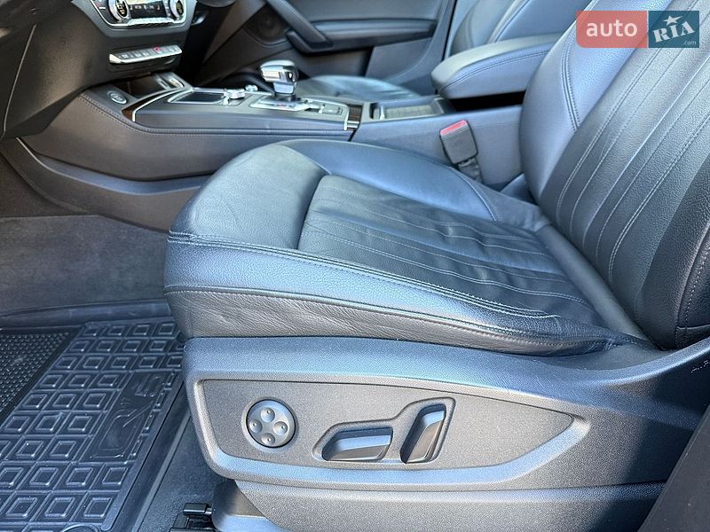 Внедорожник / Кроссовер Audi Q5 2019 в Ровно