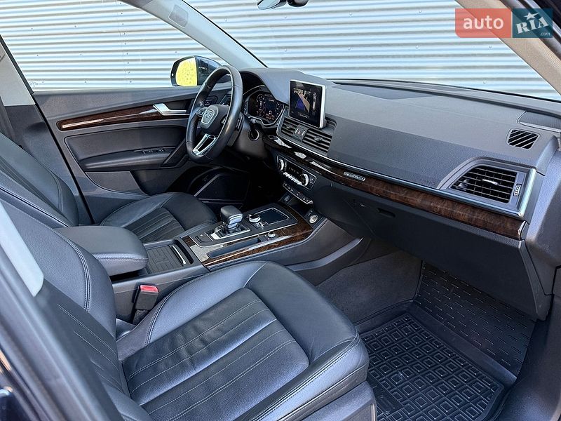 Внедорожник / Кроссовер Audi Q5 2019 в Ровно