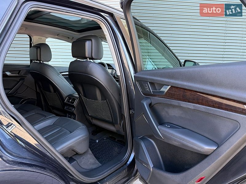 Внедорожник / Кроссовер Audi Q5 2019 в Ровно