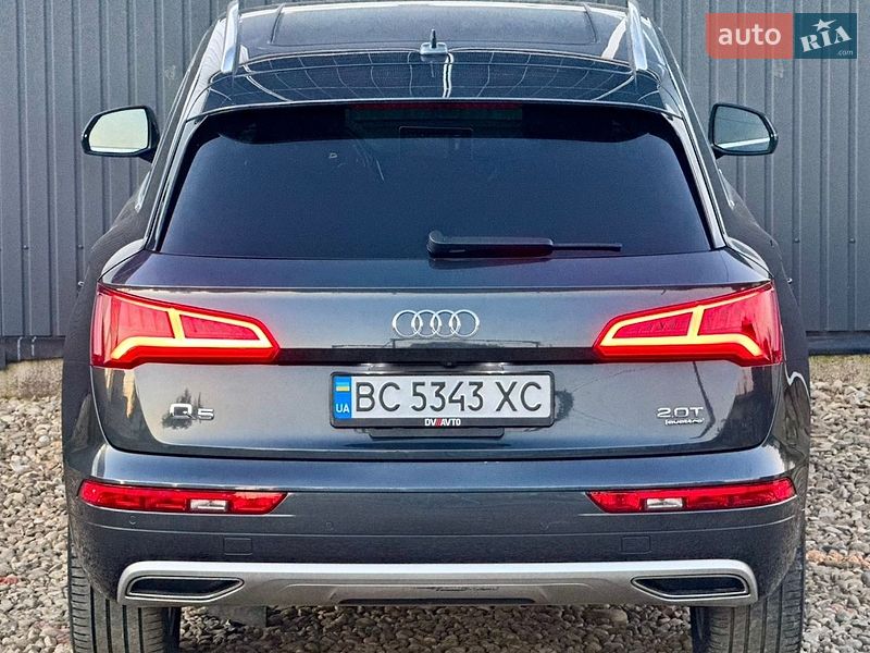 Позашляховик / Кросовер Audi Q5 2017 в Стрию