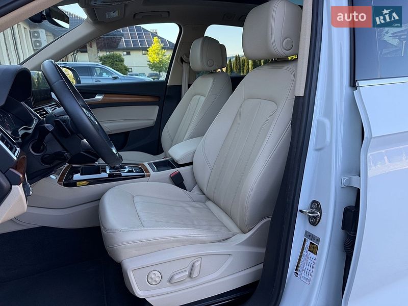 Внедорожник / Кроссовер Audi Q5 2021 в Львове