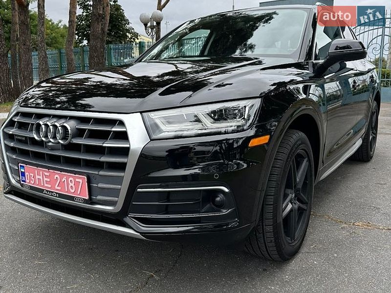 Внедорожник / Кроссовер Audi Q5 2018 в Вараше