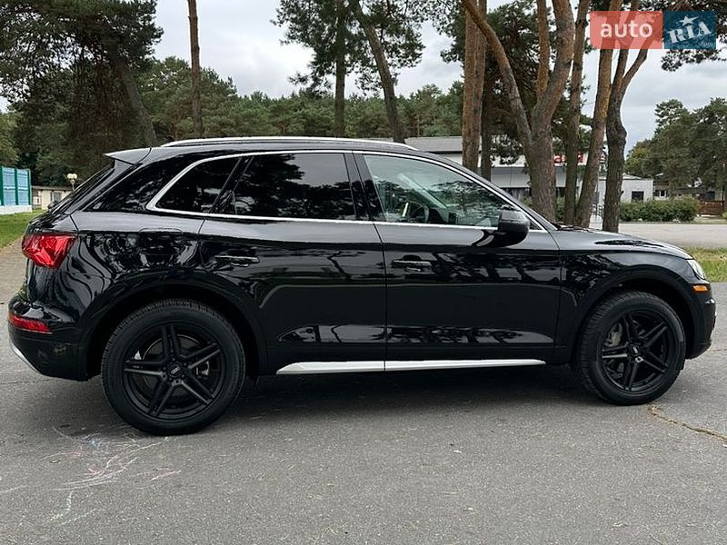 Внедорожник / Кроссовер Audi Q5 2018 в Вараше