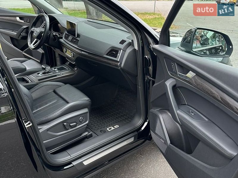 Внедорожник / Кроссовер Audi Q5 2018 в Вараше