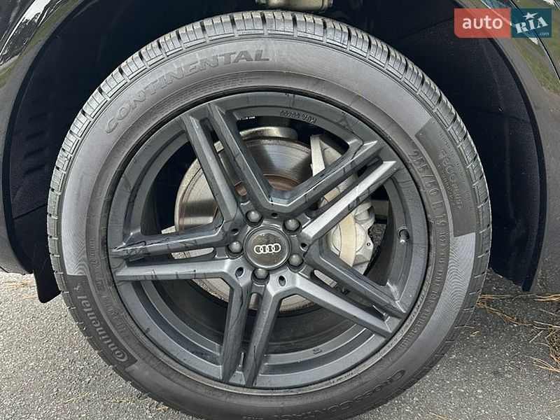 Внедорожник / Кроссовер Audi Q5 2018 в Вараше