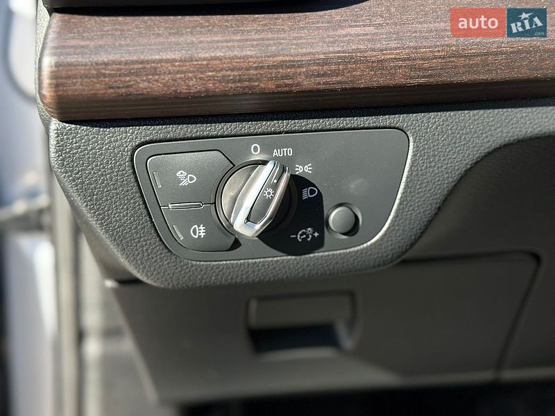 Внедорожник / Кроссовер Audi Q5 2022 в Самборе