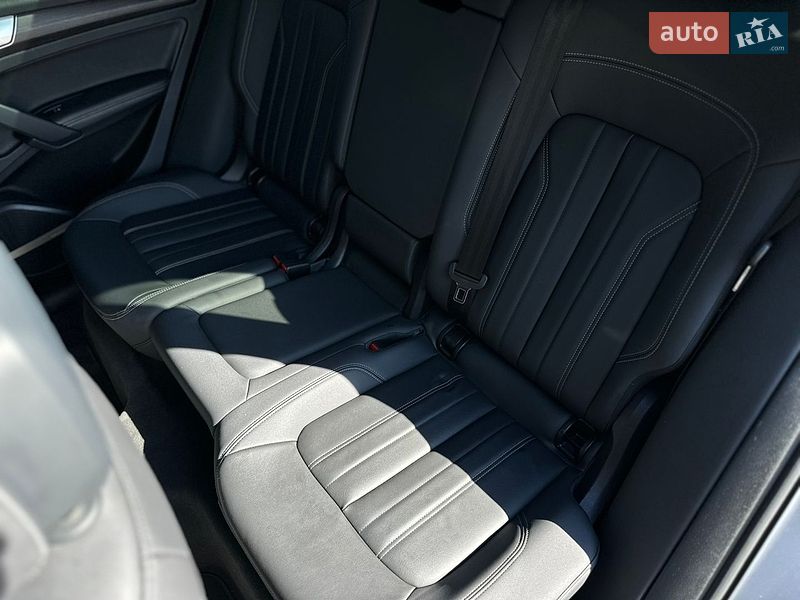 Внедорожник / Кроссовер Audi Q5 2022 в Самборе