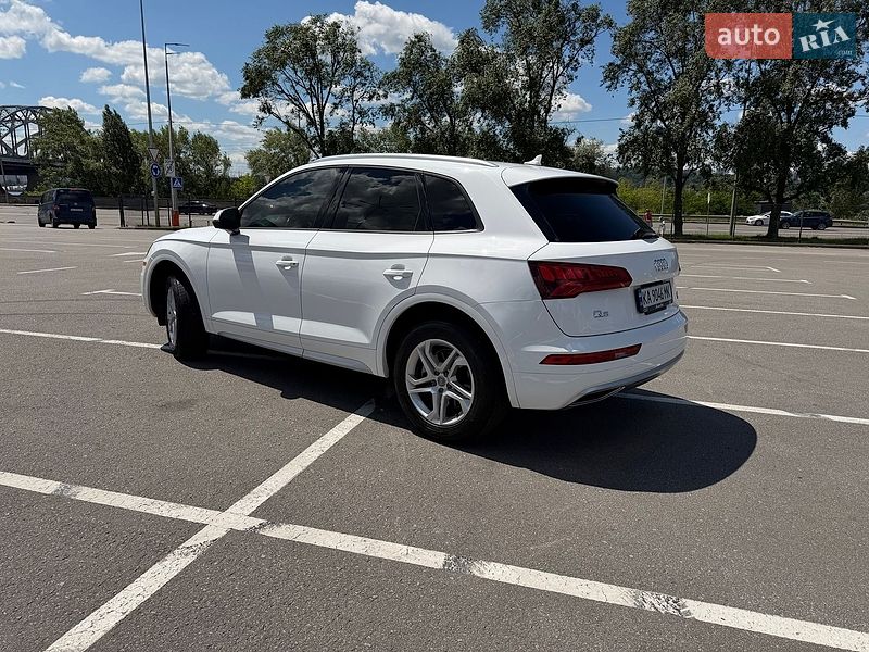 Внедорожник / Кроссовер Audi Q5 2018 в Киеве