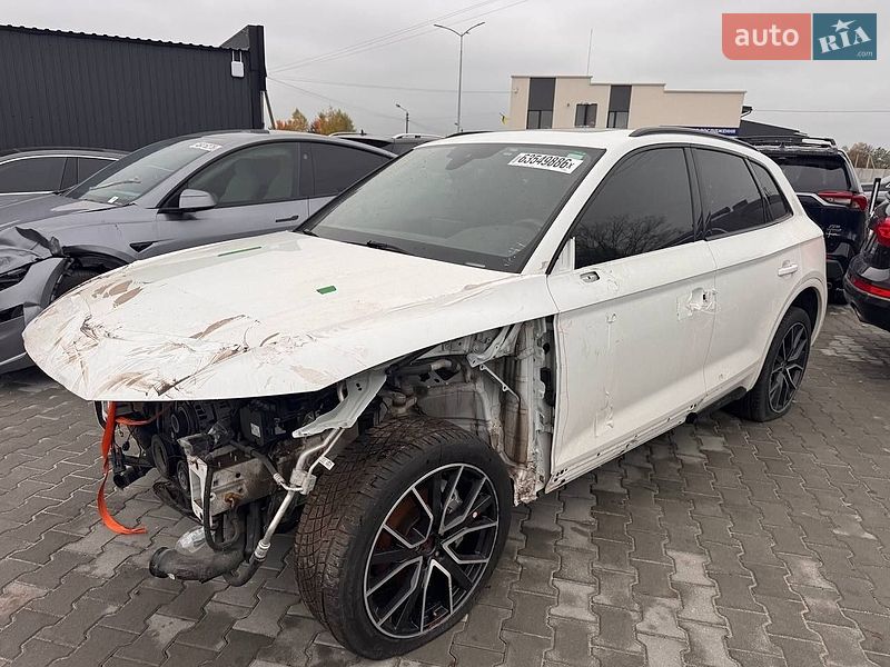Позашляховик / Кросовер Audi Q5 2022 в Львові
