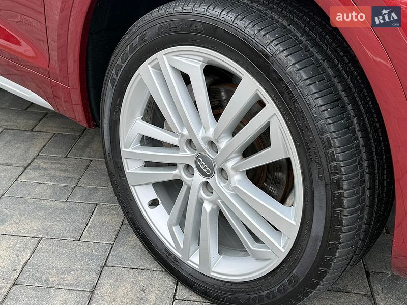 Внедорожник / Кроссовер Audi Q5 2018 в Луцке