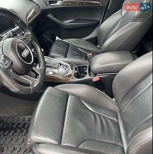 Позашляховик / Кросовер Audi Q5 2015 в Луцьку
