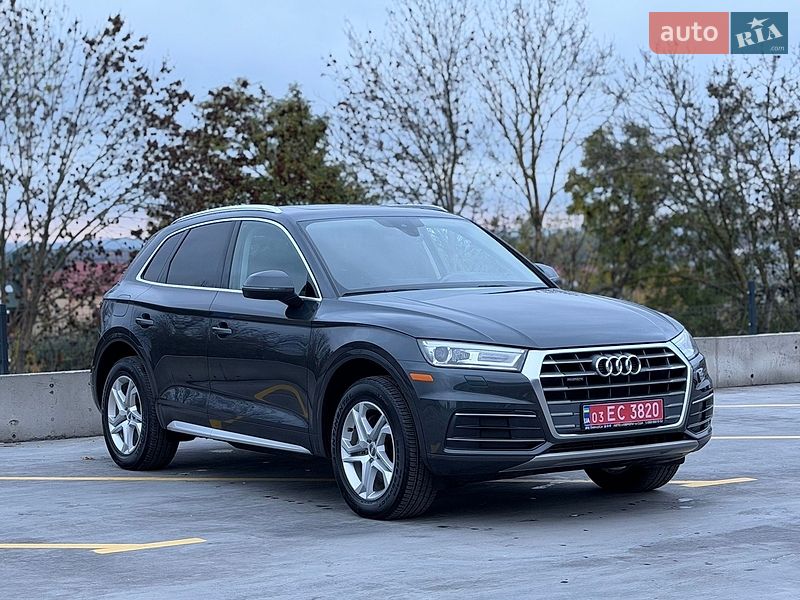 Внедорожник / Кроссовер Audi Q5 2019 в Тернополе