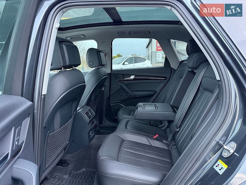 Внедорожник / Кроссовер Audi Q5 2019 в Тернополе