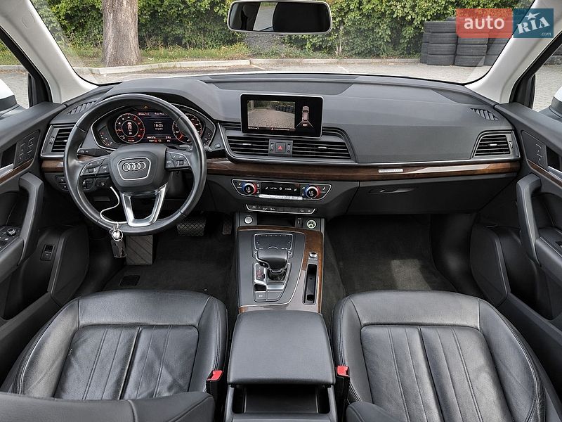 Внедорожник / Кроссовер Audi Q5 2021 в Житомире