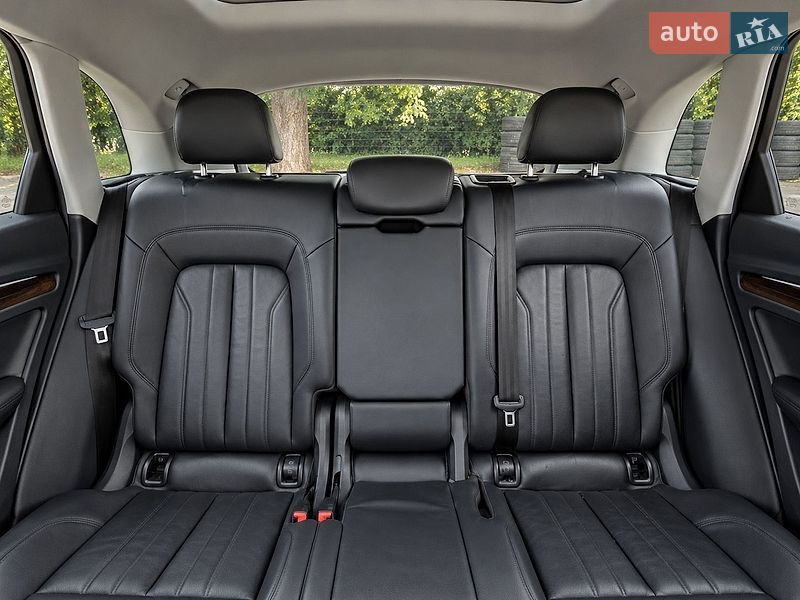 Внедорожник / Кроссовер Audi Q5 2021 в Житомире