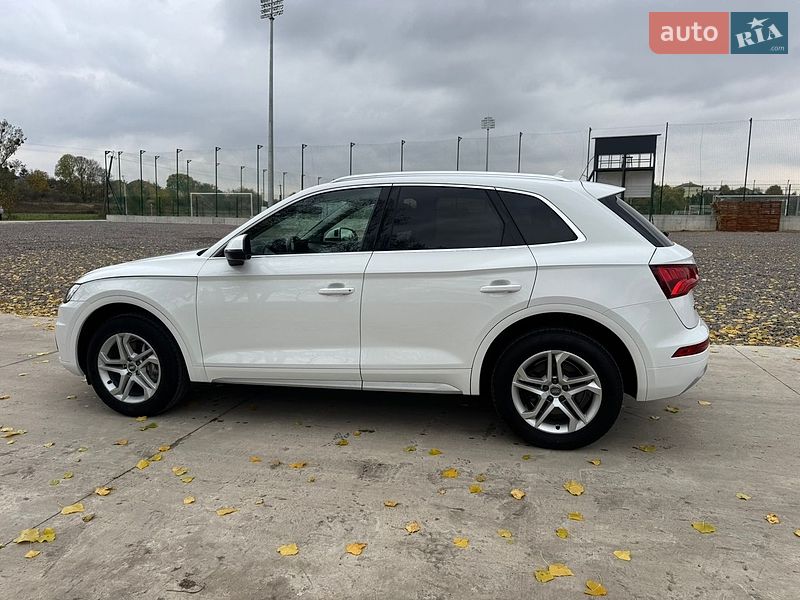 Позашляховик / Кросовер Audi Q5 2019 в Львові фото 16 Позашляховик / Кросовер Audi Q5 2019 в Львові