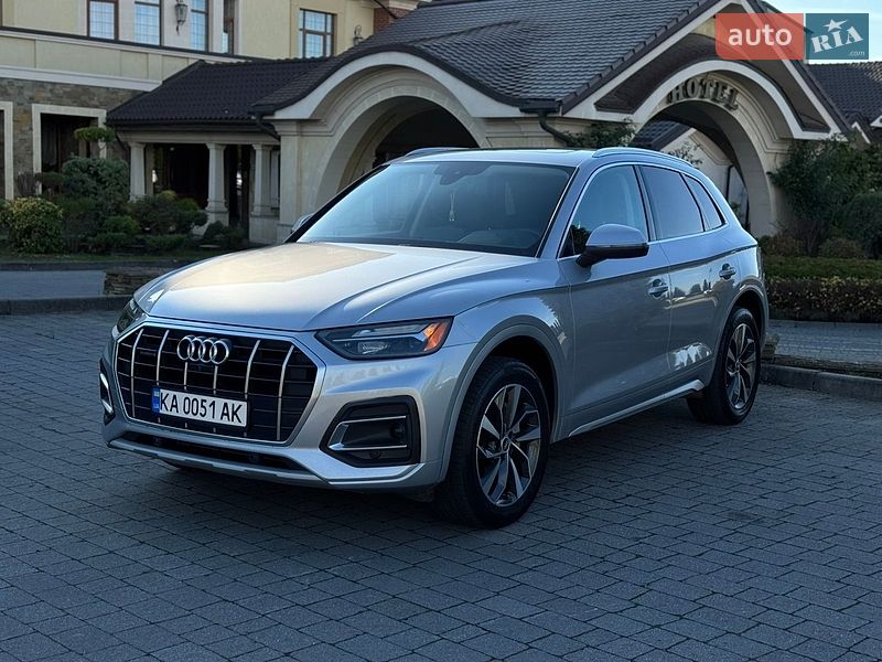 Позашляховик / Кросовер Audi Q5 2021 в Львові