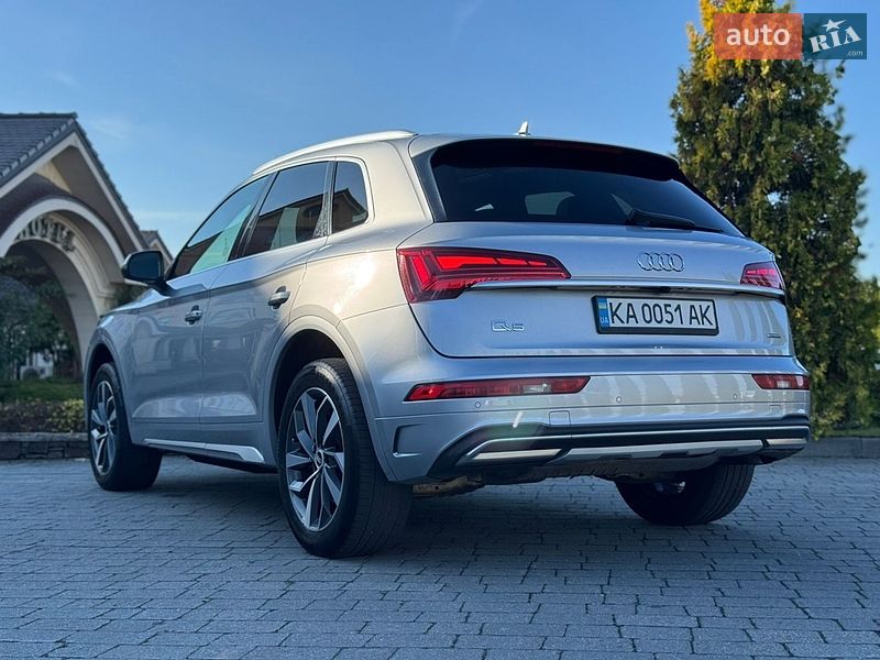 Позашляховик / Кросовер Audi Q5 2021 в Львові