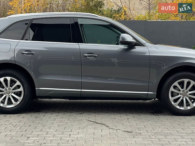 Внедорожник / Кроссовер Audi Q5 2015 в Дубно