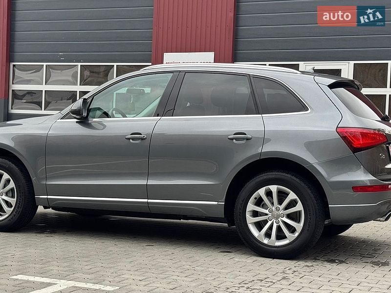 Внедорожник / Кроссовер Audi Q5 2015 в Дубно