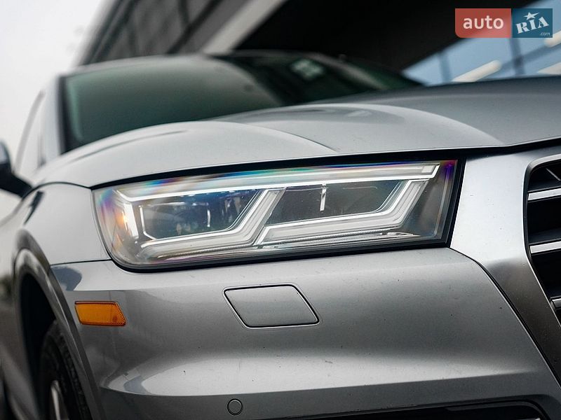 Позашляховик / Кросовер Audi Q5 2018 в Львові