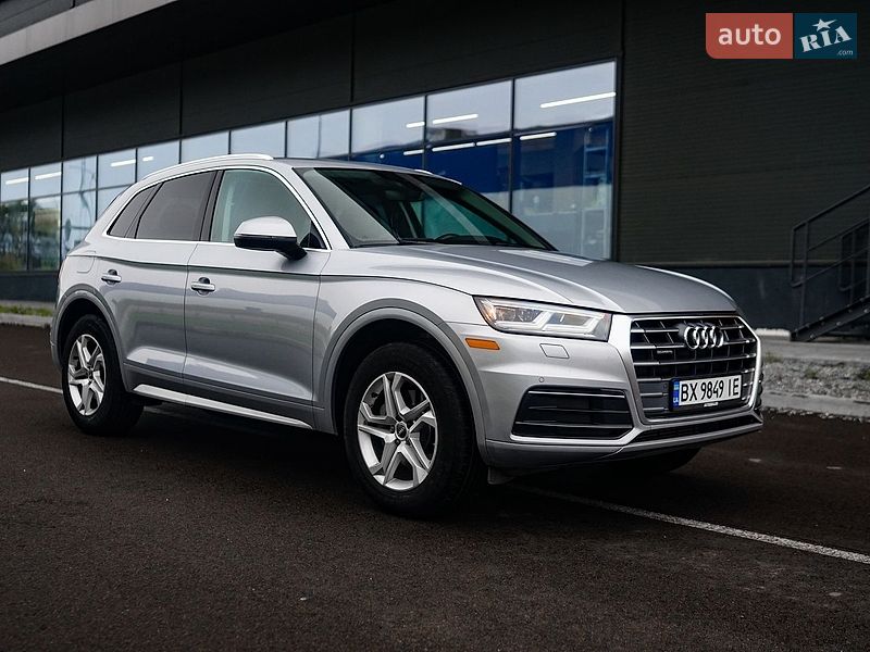 Позашляховик / Кросовер Audi Q5 2018 в Львові