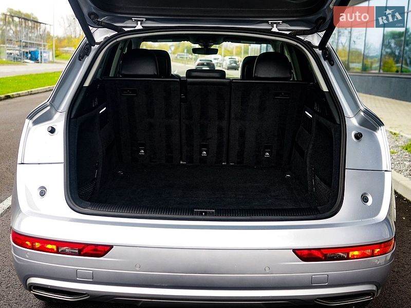 Позашляховик / Кросовер Audi Q5 2018 в Львові