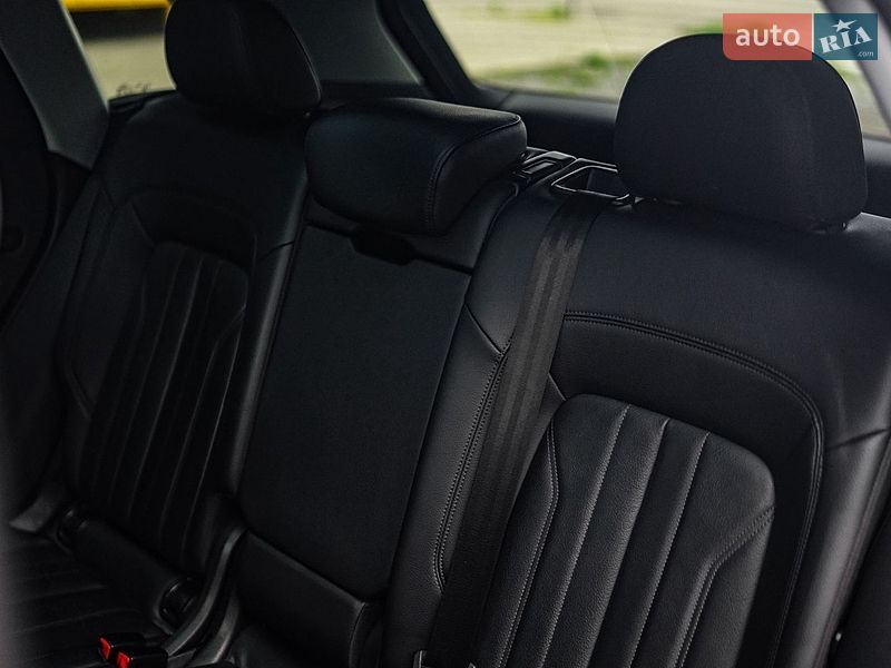 Позашляховик / Кросовер Audi Q5 2018 в Львові