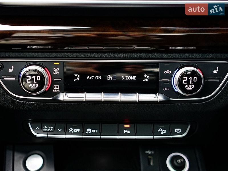 Позашляховик / Кросовер Audi Q5 2018 в Львові