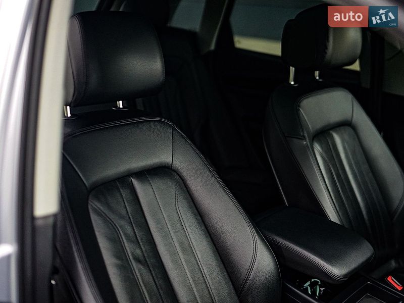 Позашляховик / Кросовер Audi Q5 2018 в Львові