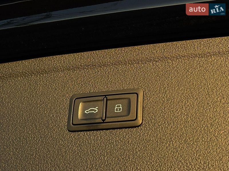 Внедорожник / Кроссовер Audi Q5 2020 в Тернополе