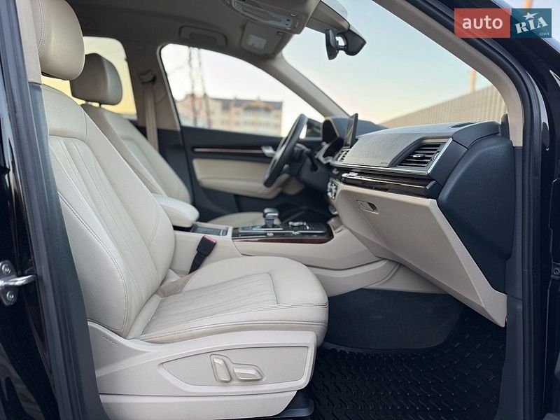 Внедорожник / Кроссовер Audi Q5 2020 в Тернополе