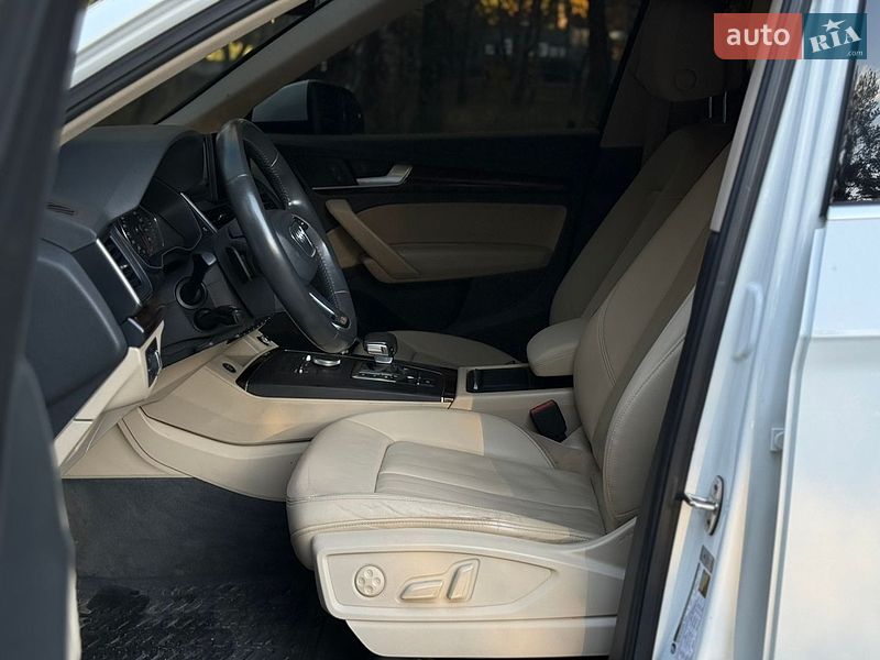 Позашляховик / Кросовер Audi Q5 2019 в Тернополі