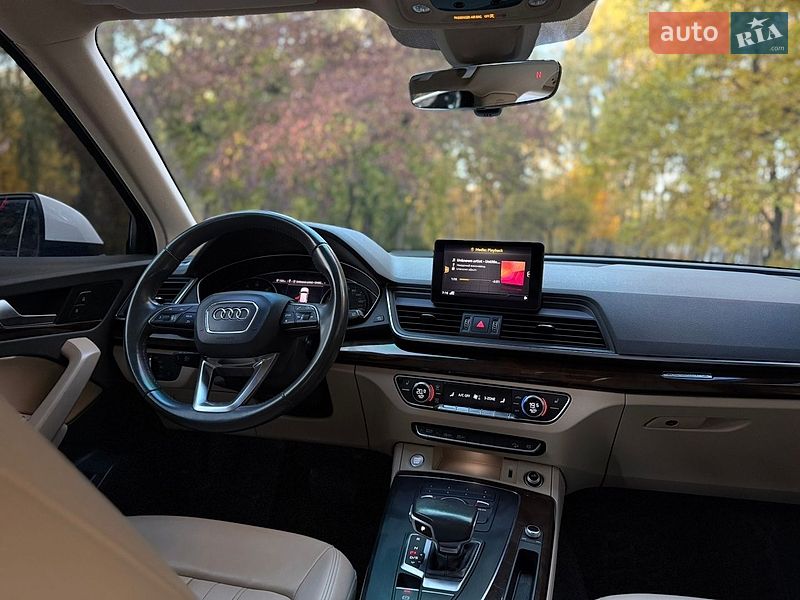 Позашляховик / Кросовер Audi Q5 2019 в Тернополі