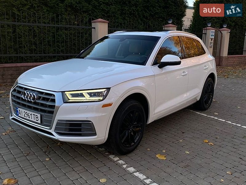 Внедорожник / Кроссовер Audi Q5 2020 в Василькове