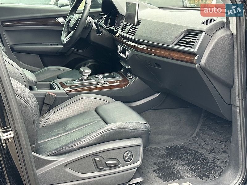 Позашляховик / Кросовер Audi Q5 2018 в Києві фото 28 Позашляховик / Кросовер Audi Q5 2018 в Києві