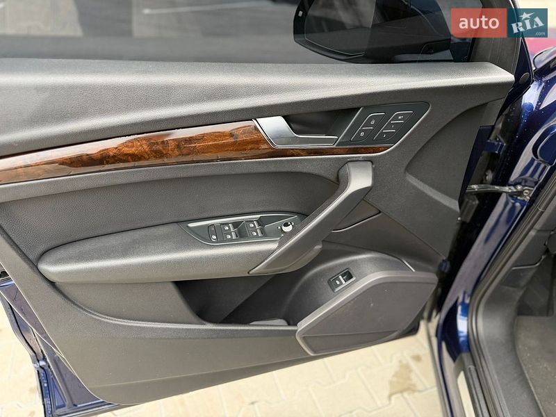 Внедорожник / Кроссовер Audi Q5 2017 в Дубно