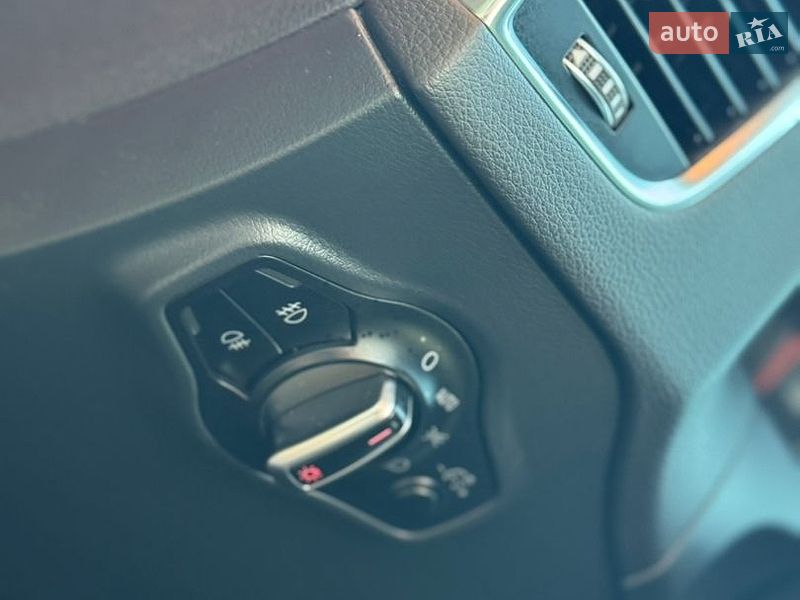 Внедорожник / Кроссовер Audi Q5 2015 в Львове