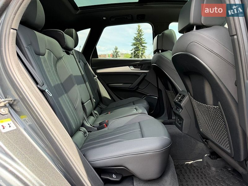 Внедорожник / Кроссовер Audi Q5 2020 в Ужгороде