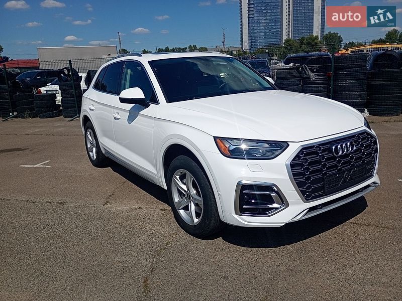 Внедорожник / Кроссовер Audi Q5 2020 в Киеве