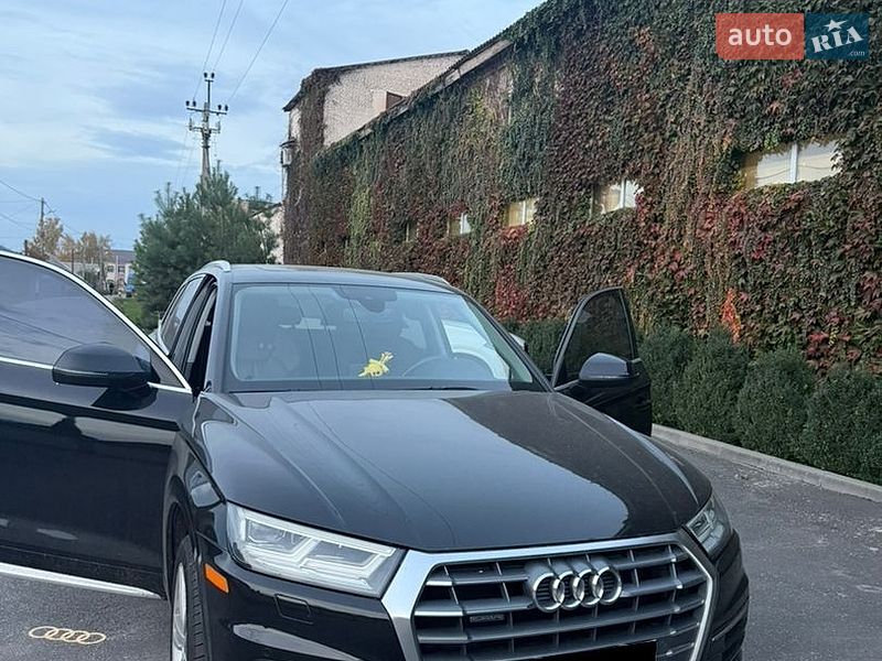 Внедорожник / Кроссовер Audi Q5 2017 в Полтаве