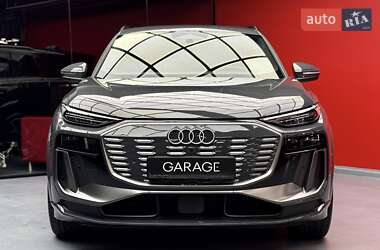 Внедорожник / Кроссовер Audi Q6 e-tron 2024 в 