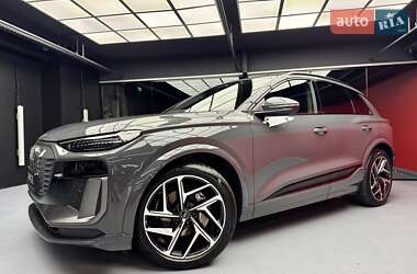 Внедорожник / Кроссовер Audi Q6 e-tron 2024 в 