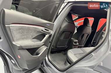 Внедорожник / Кроссовер Audi Q6 e-tron 2024 в 